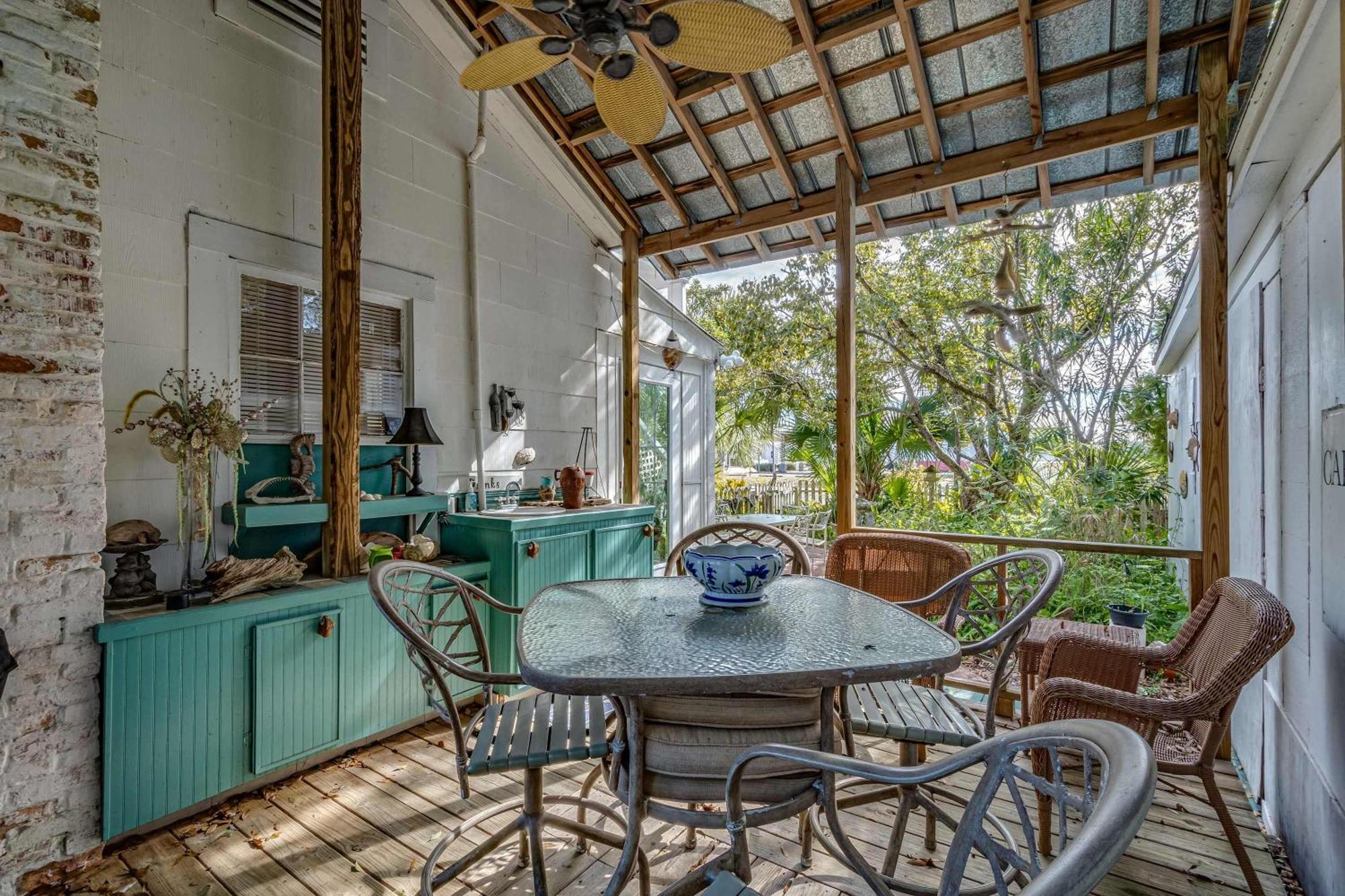 Old Carrabelle Hotel Regatta Suite エクステリア 写真